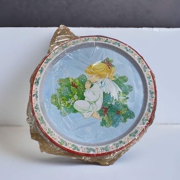 Vintage Metal Angel Print Christmas Serving Tray Circle NEW Cookie 1987 - Picture 1 of 6